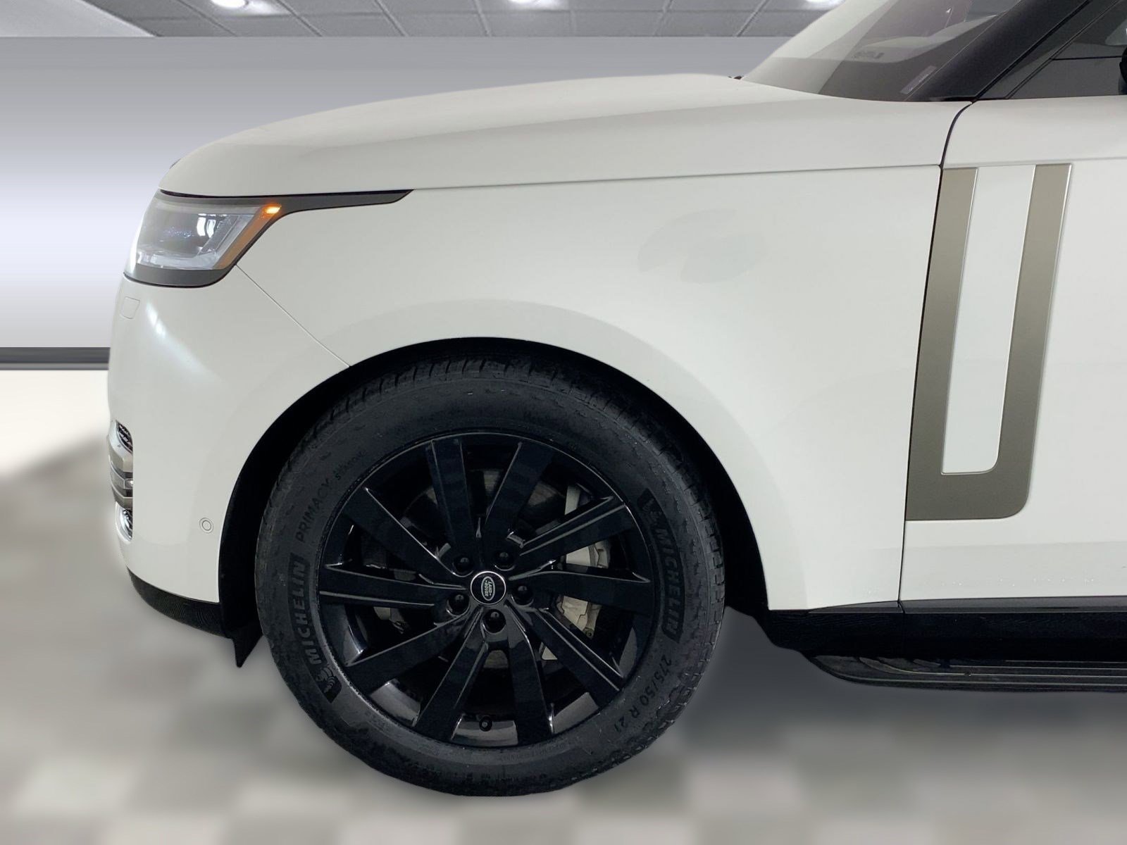 Used 2023 Land Rover Range Rover SE image 10