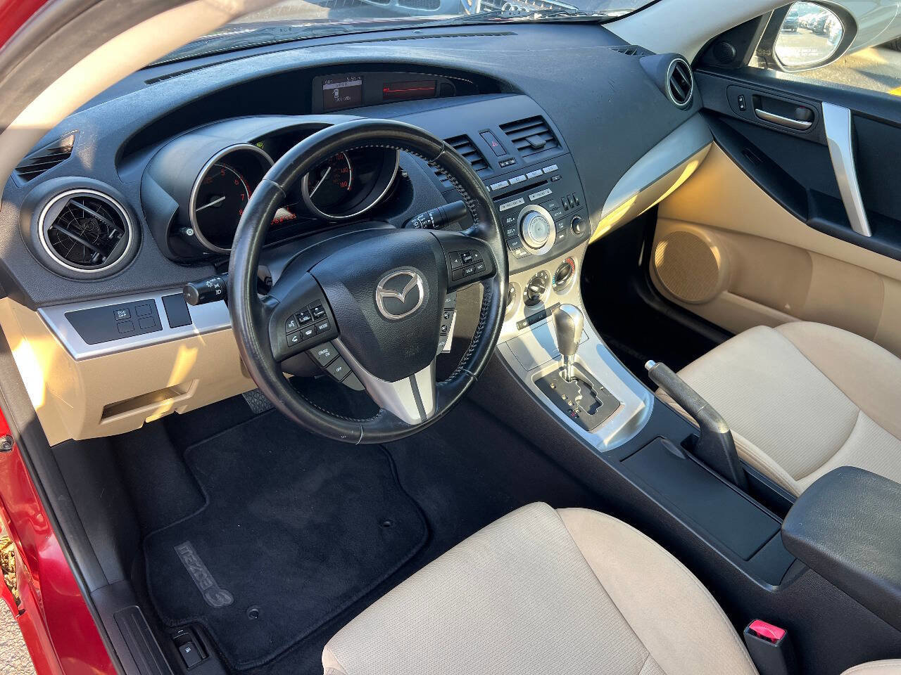 Used 2010 MAZDA MAZDA3 s Sport FWD image 16