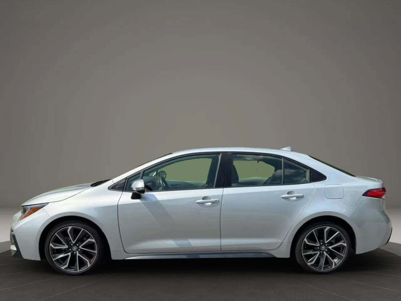 Used 2020 Toyota Corolla SE FWD image 8