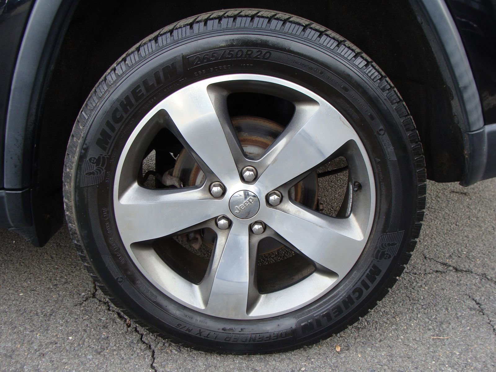 Used 2015 Jeep Grand Cherokee Limited w/ Luxury Group II image 39