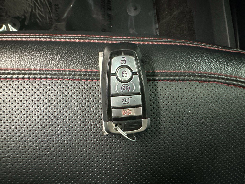 Used 2022 Ford Expedition Limited AWD/4WD image 42