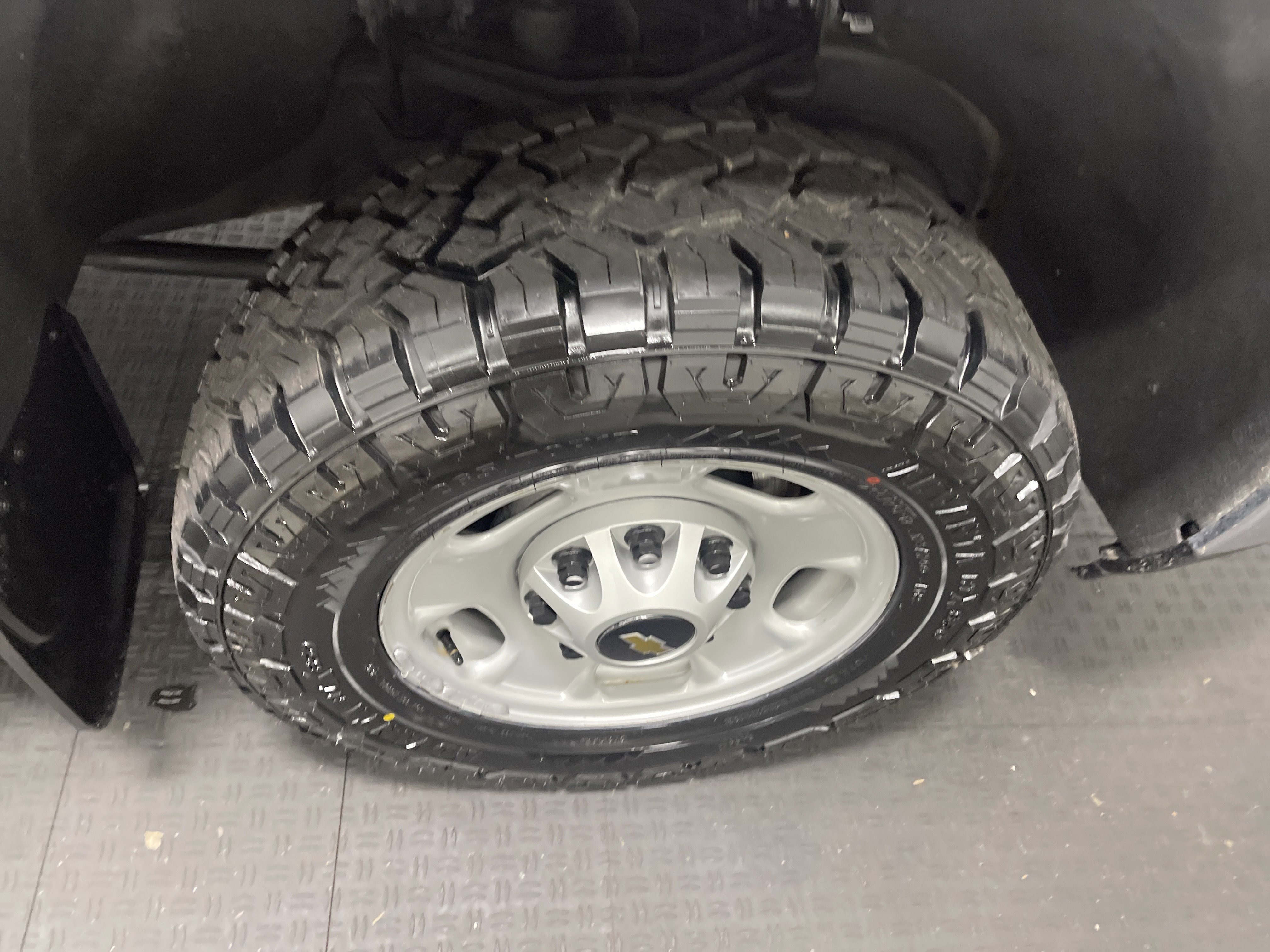 Used 2025 Chevrolet Silverado 2500 W/T w/ WT Convenience Package image 15