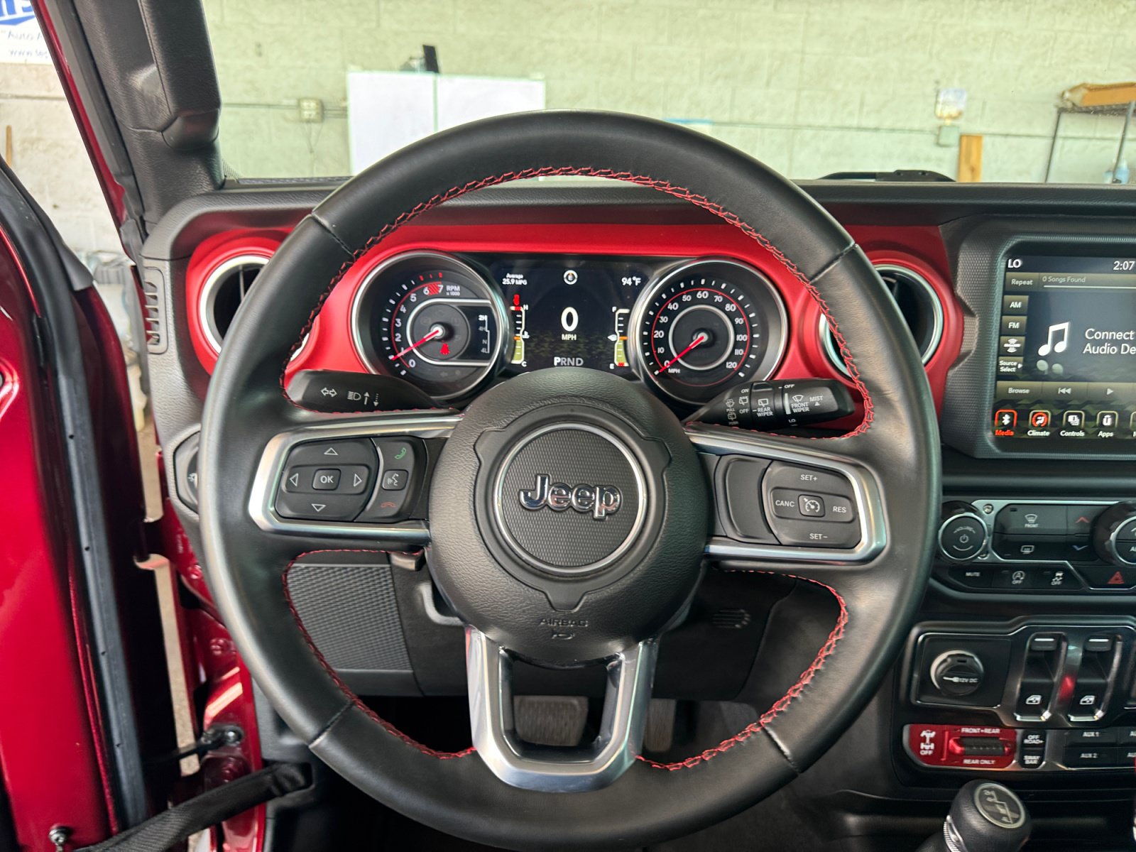 Certified 2022 Jeep Wrangler Rubicon AWD/4WD image 12