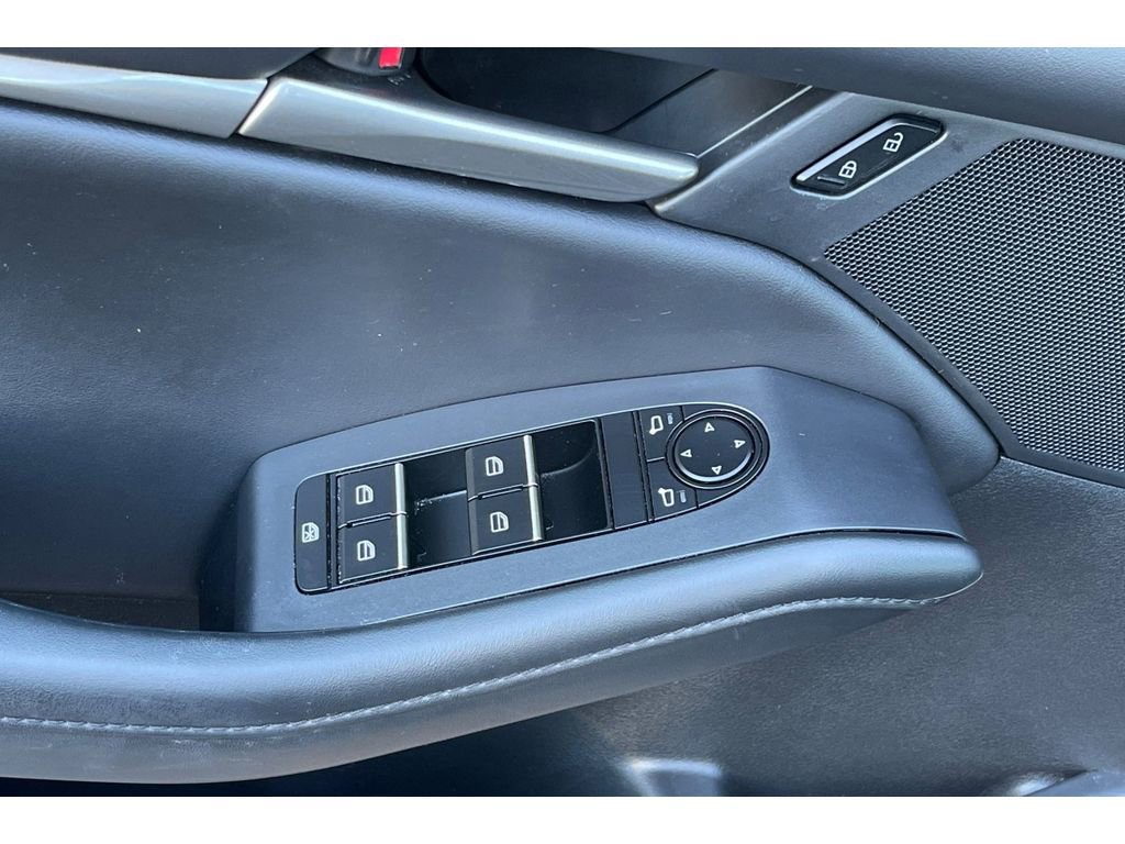 Certified 2022 MAZDA MAZDA3 s image 13