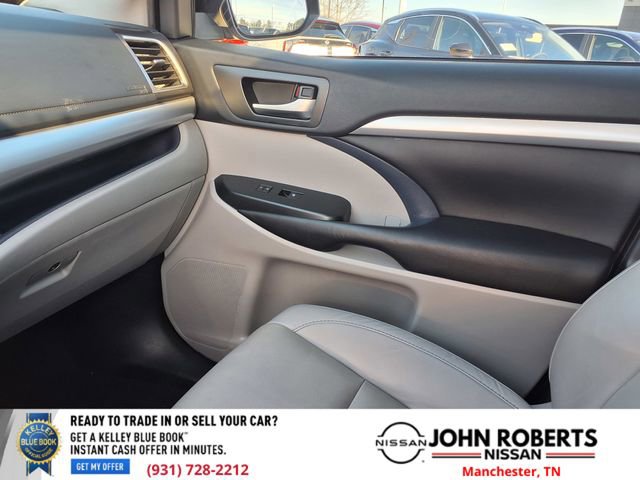 Used 2025 Subaru Forester Touring w/ Popular Package - Touring image 38