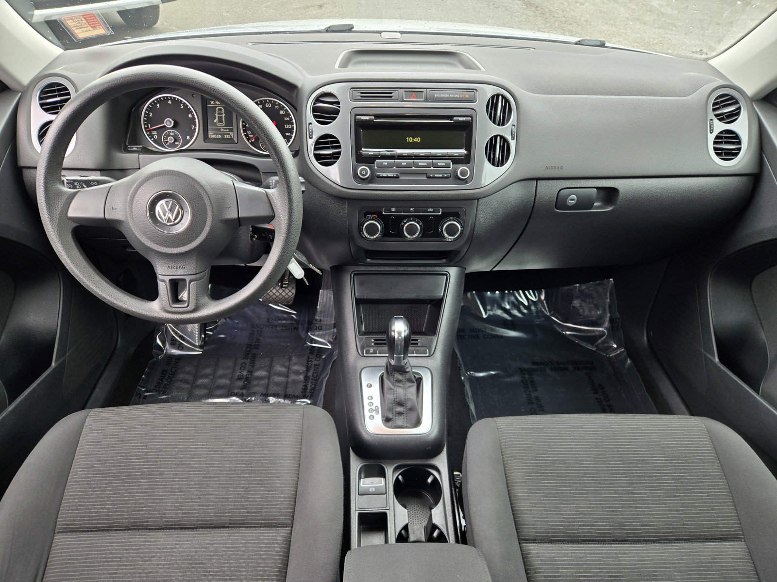 Used 2012 Volkswagen Tiguan LE FWD image 13