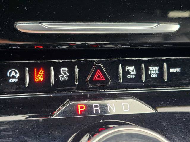 Used 2024 Jeep Wagoneer Series II AWD/4WD image 34