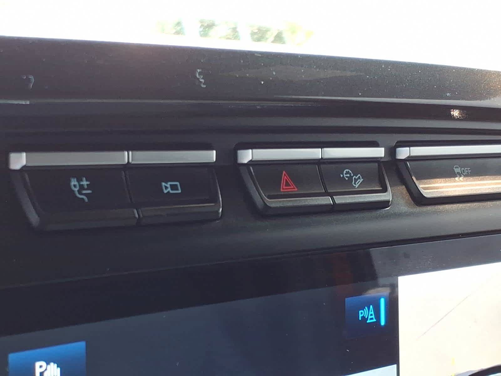 Used 2021 Ford F150 Lariat w/ Equipment Group 502A High AWD/4WD image 17