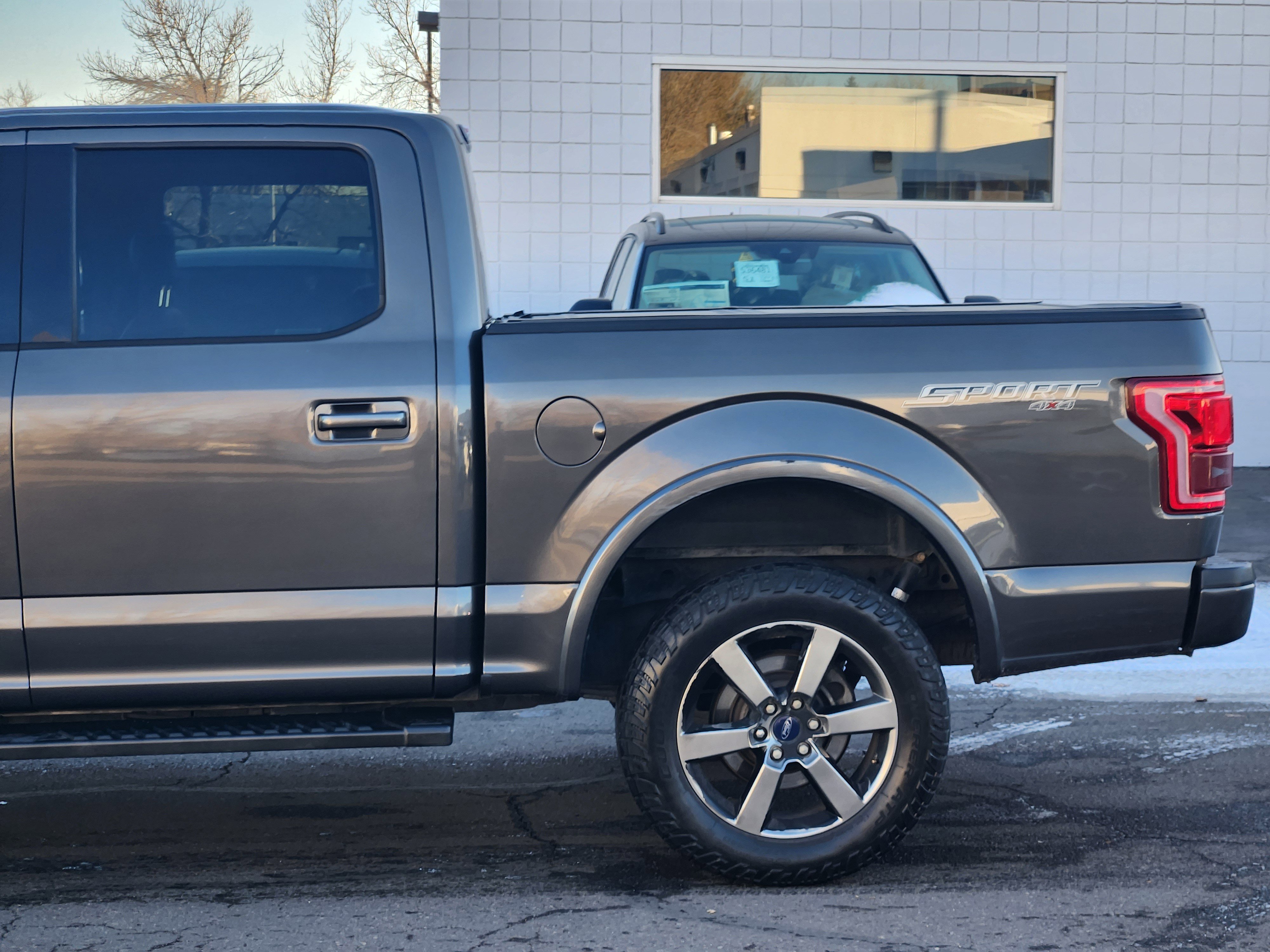 Used 2017 Ford F150 Lariat w/ Equipment Group 502A Luxury image 3
