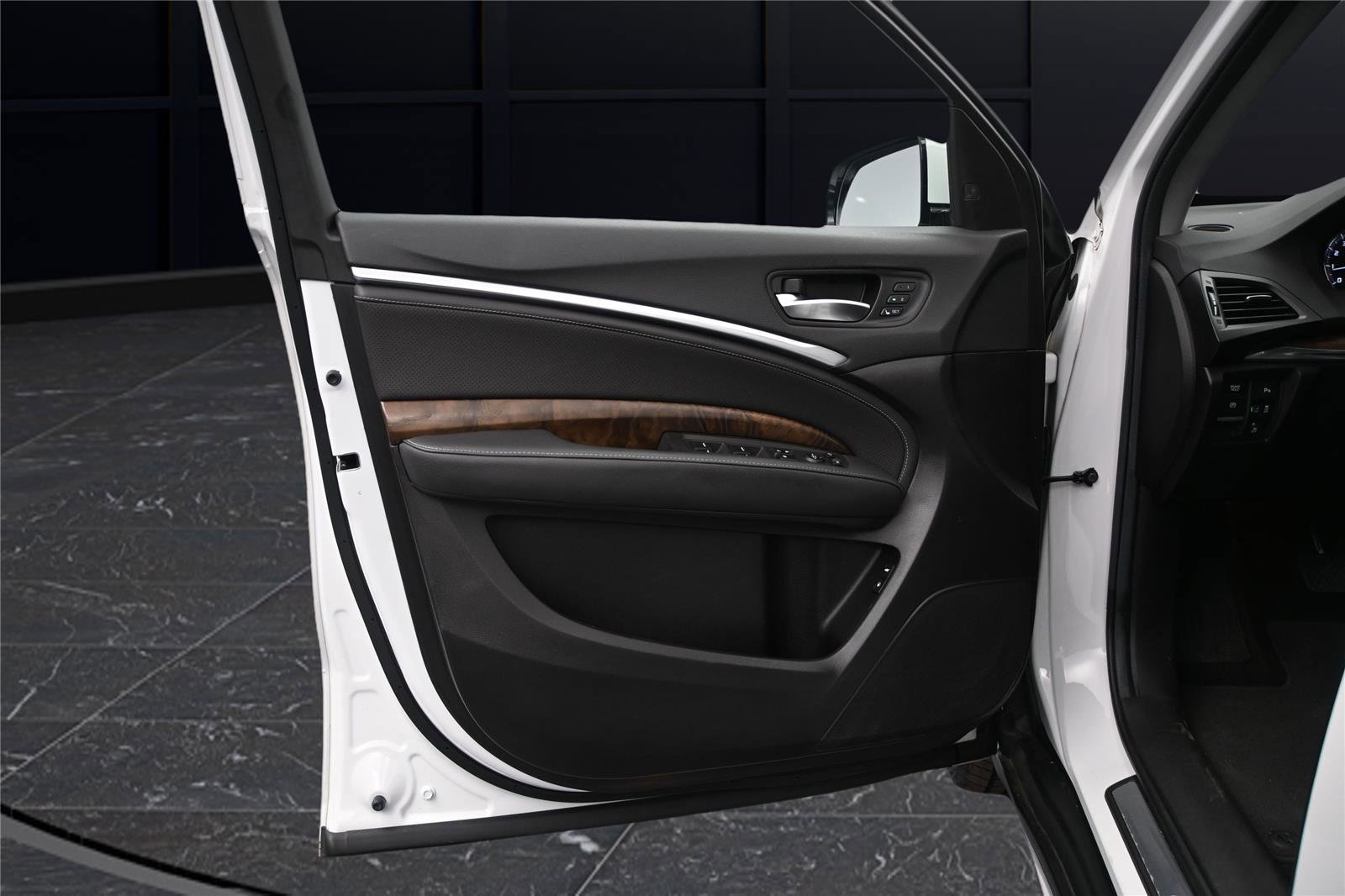 Certified 2020 Acura MDX SH-AWD w/ Technology Package image 8