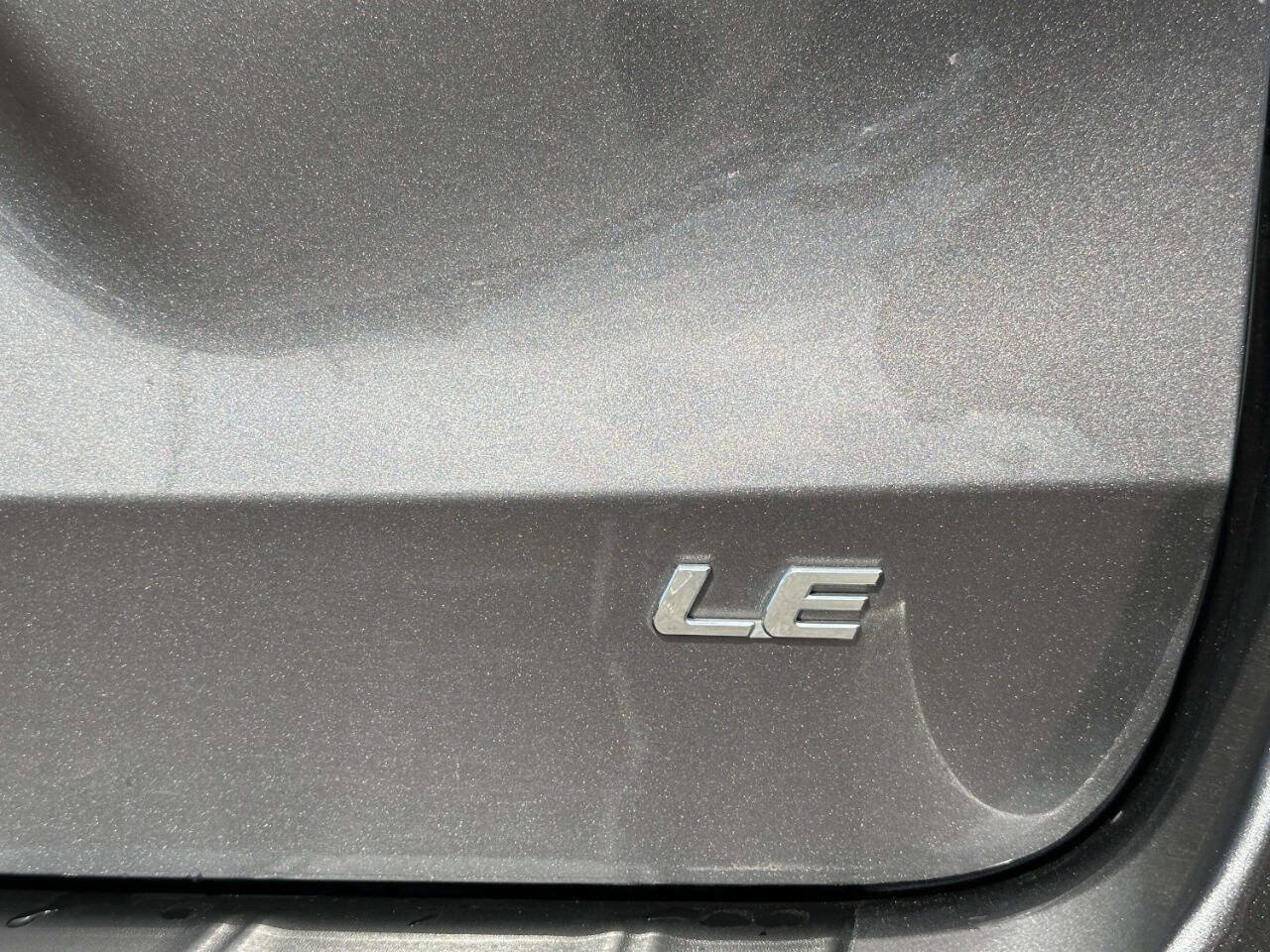 Used 2013 Toyota Sienna LE FWD image 41