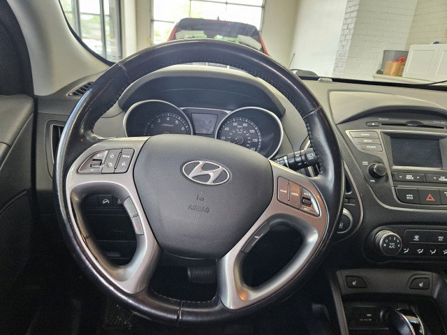 Used 2015 Hyundai Tucson SE FWD image 18