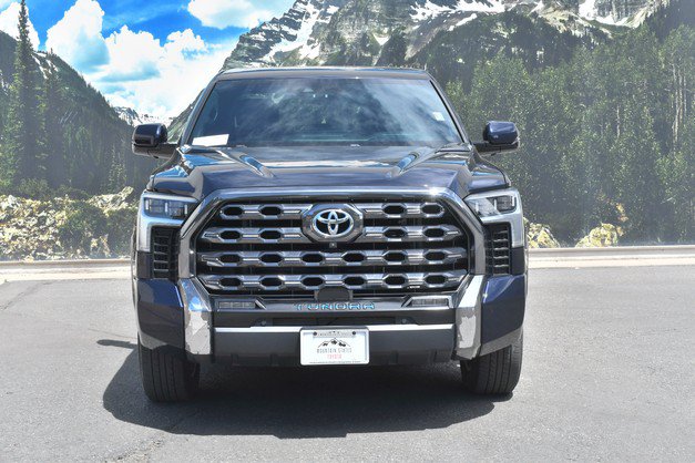 Used 2022 Toyota Tundra Platinum w/ Advanced Package AWD/4WD image 5