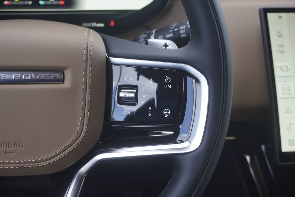 New 2026 Land Rover Range Rover Sport SE image 13