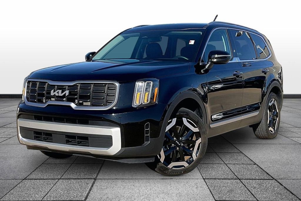 Used 2025 Kia Telluride S FWD image 1
