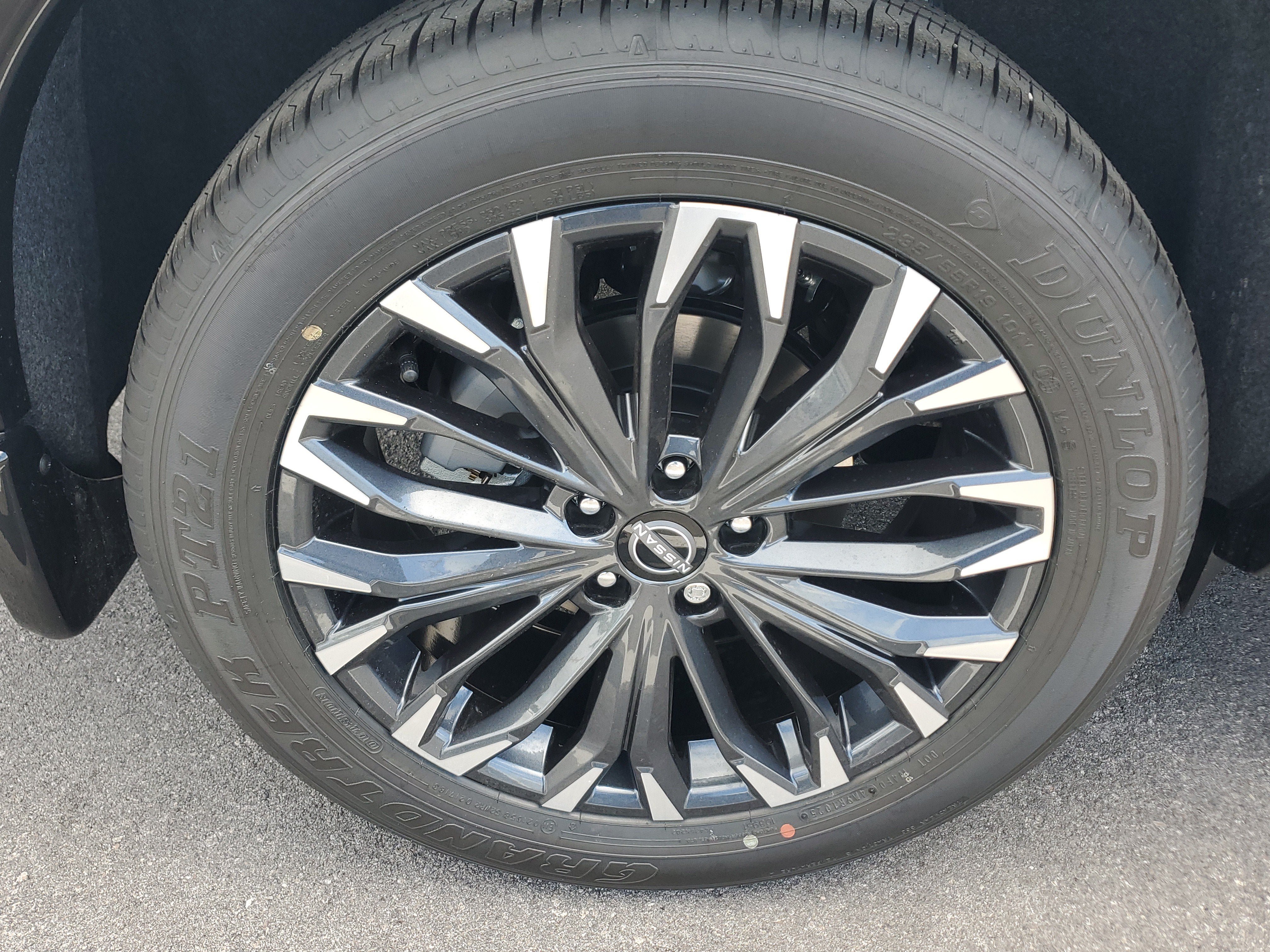 New 2025 Nissan Rogue Platinum w/ Platinum Premium Package FWD image 8