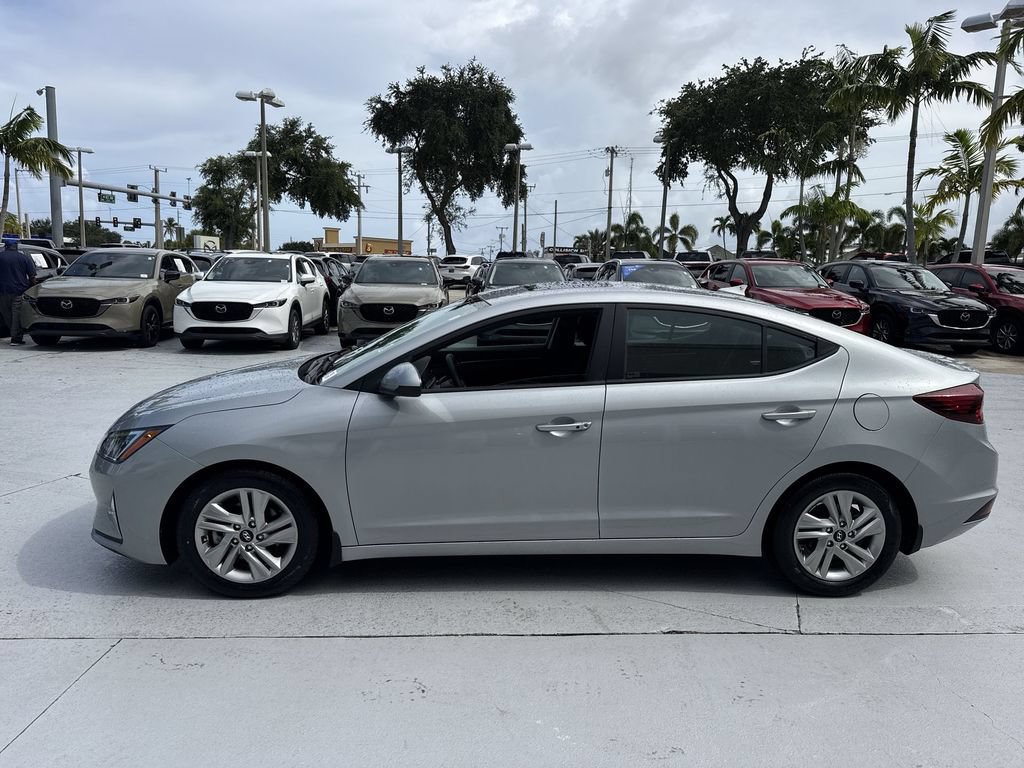 Used 2020 Hyundai Elantra Value Edition w/ Winter Weather Package FWD image 11