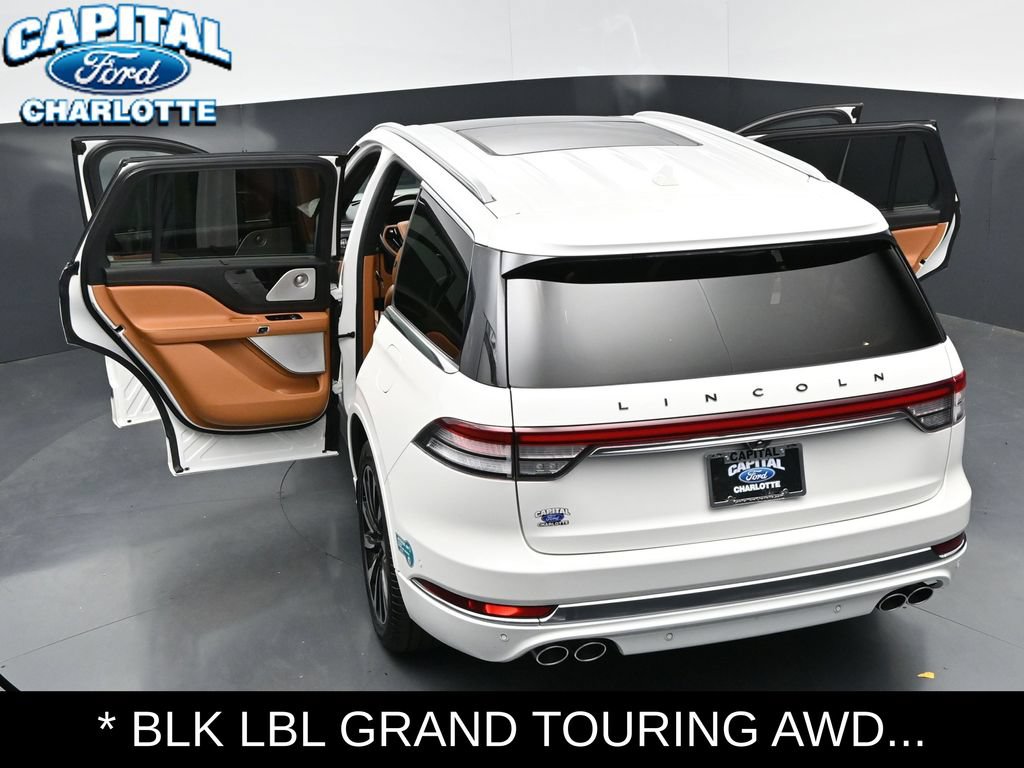 Used 2023 Lincoln Aviator Black Label Grand Touring AWD/4WD image 38