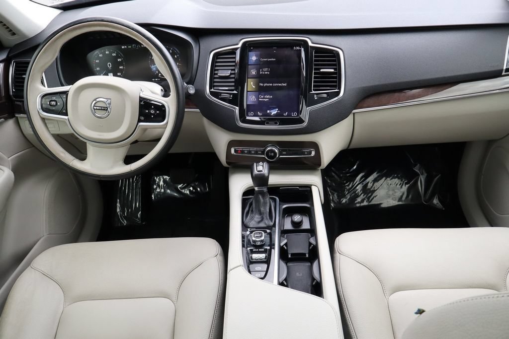 Used 2016 Volvo XC90 T6 Momentum w/ Momentum Plus Package AWD/4WD image 31