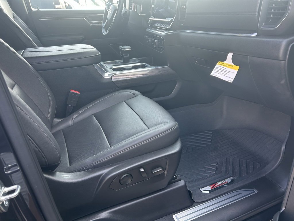 Used 2023 Chevrolet Silverado 1500 LTZ image 12