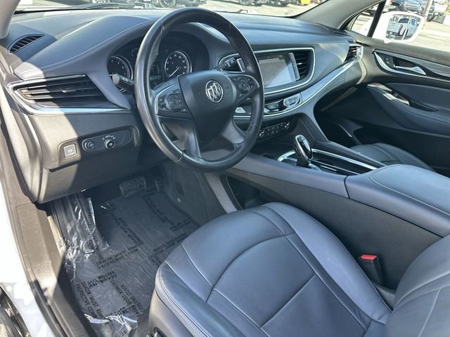 Used 2019 Buick Enclave Essence image 10
