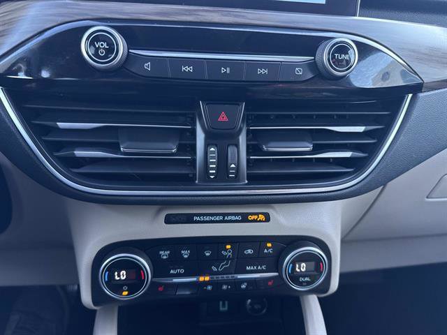 Certified 2020 Ford Escape Titanium image 25