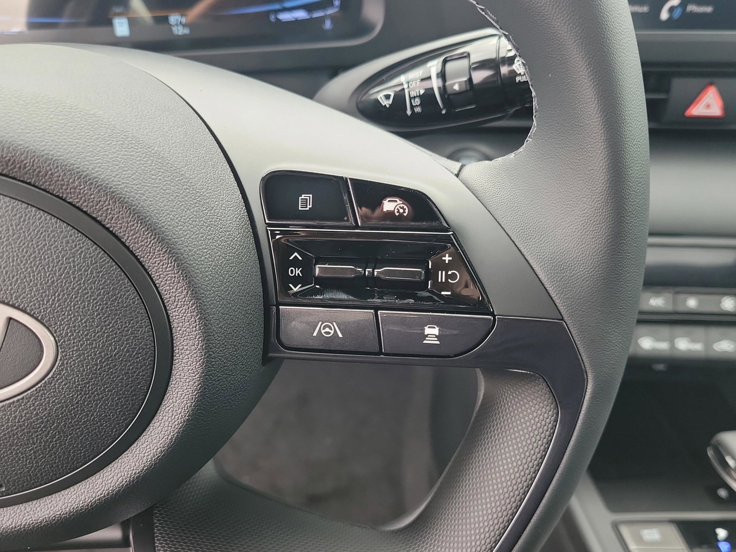 New 2026 Hyundai Elantra SEL Sport image 16