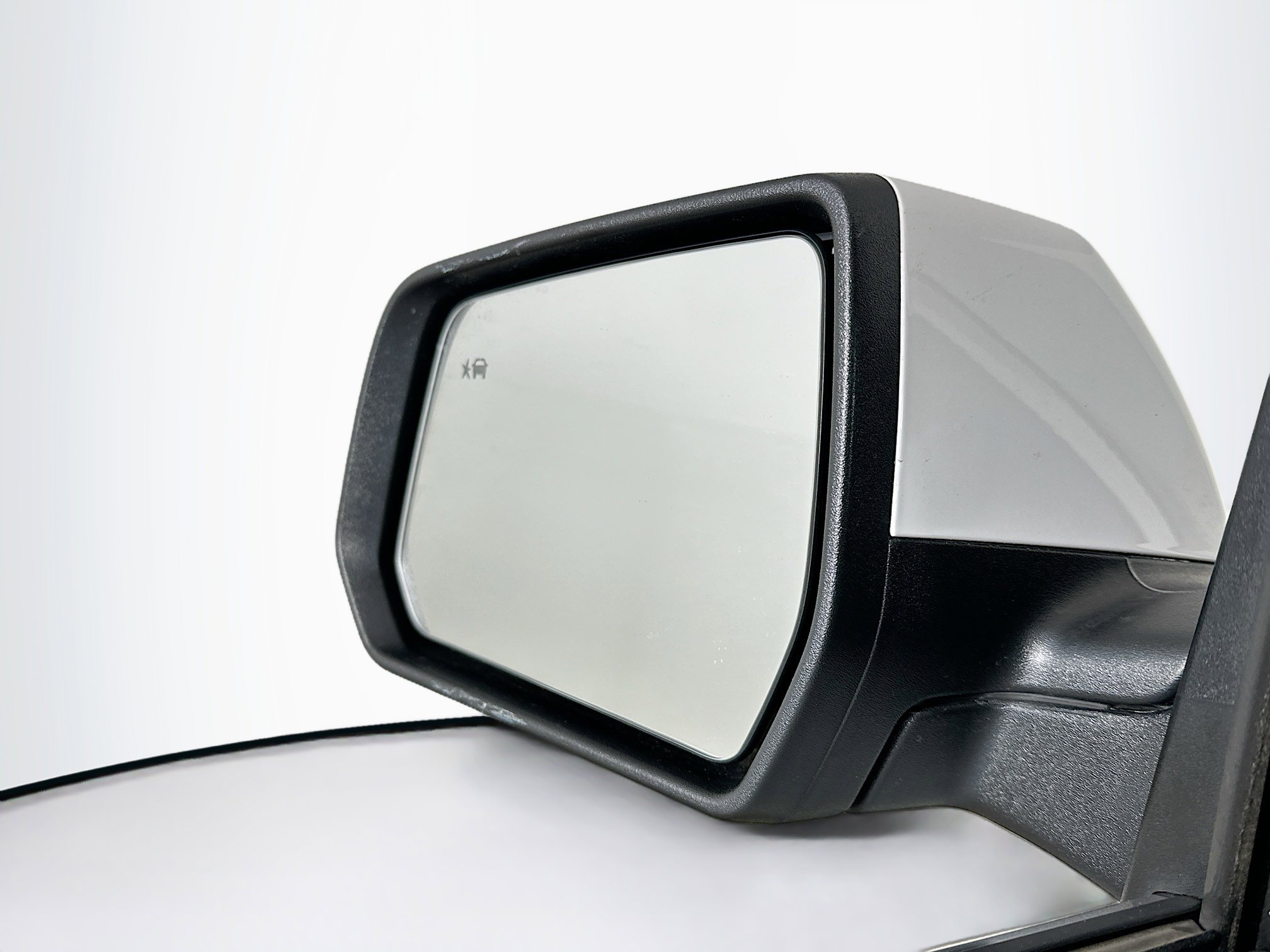 Used 2023 Chevrolet Traverse LT image 16