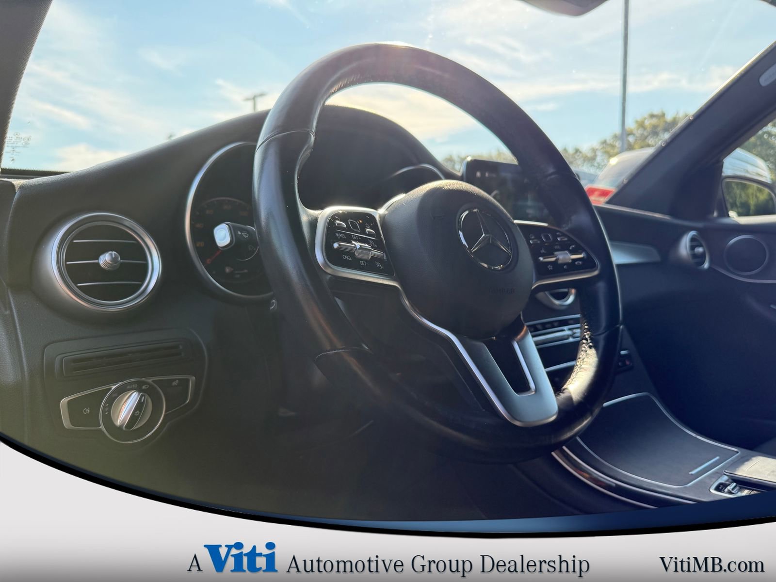 Used 2022 Mercedes-Benz GLC 300 4MATIC image 17