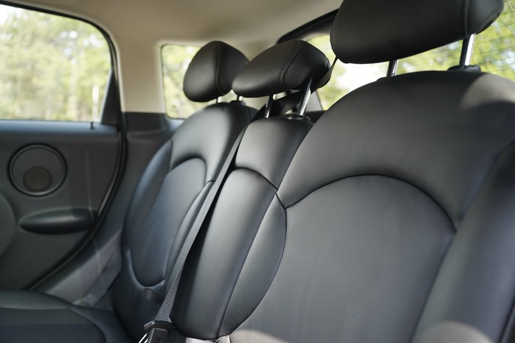 Used 2014 MINI Cooper Countryman FWD image 11