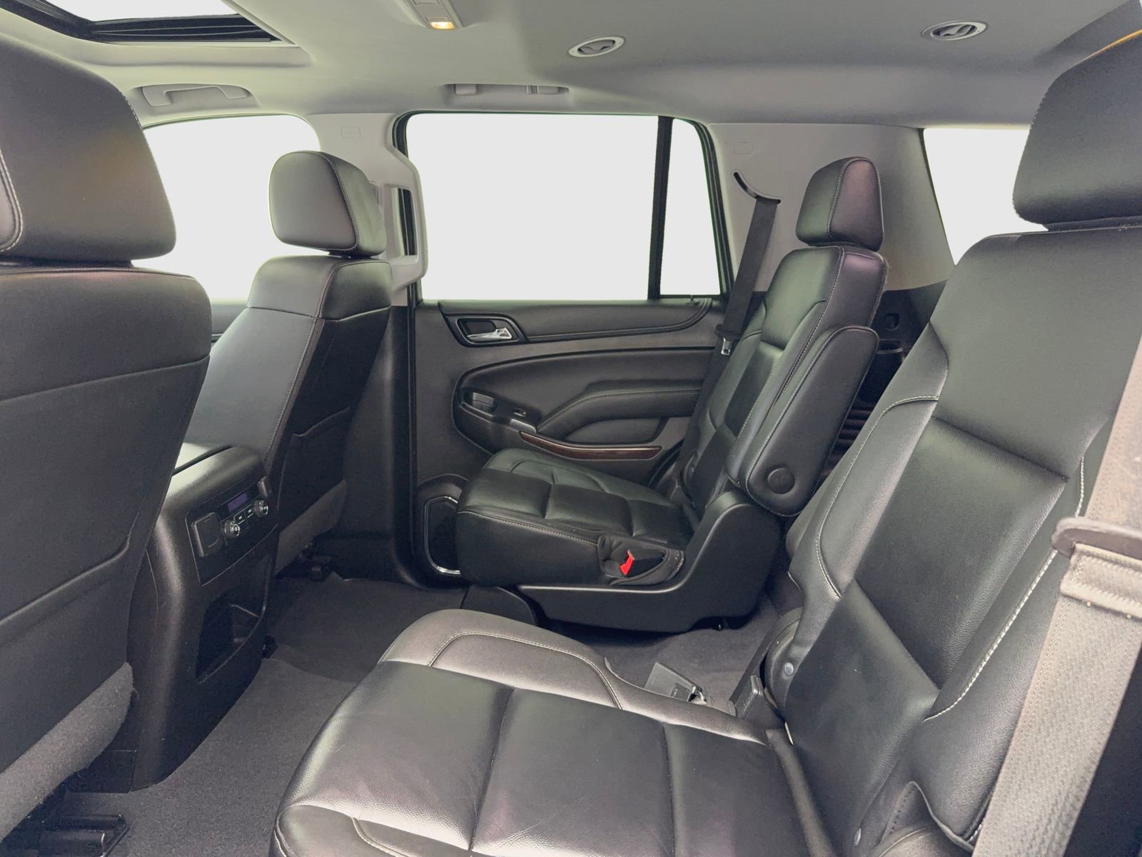 Used 2019 GMC Yukon SLT image 37