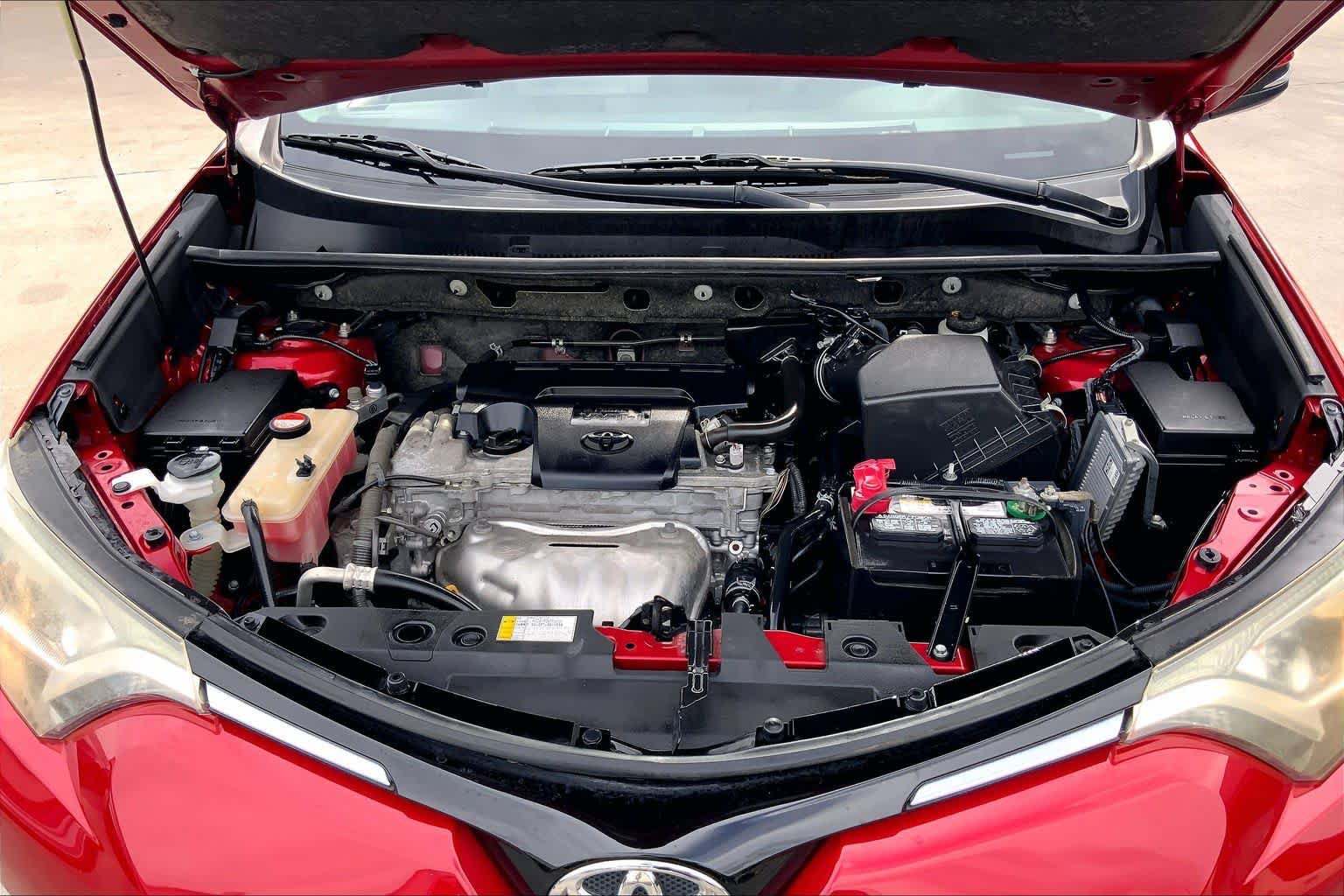 Used 2016 Toyota RAV4 XLE FWD image 32