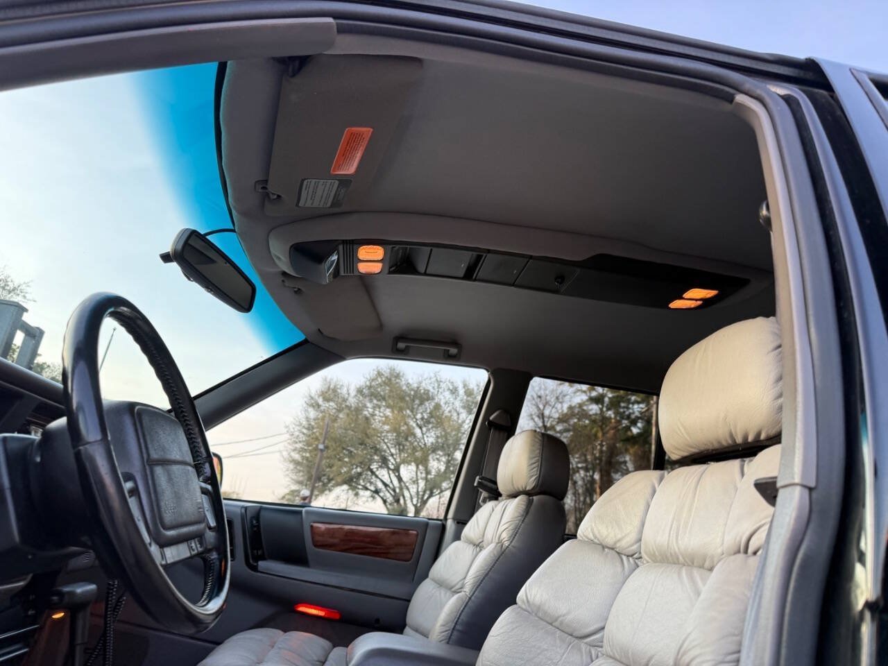 Used 1995 Jeep Grand Cherokee Limited AWD/4WD image 17
