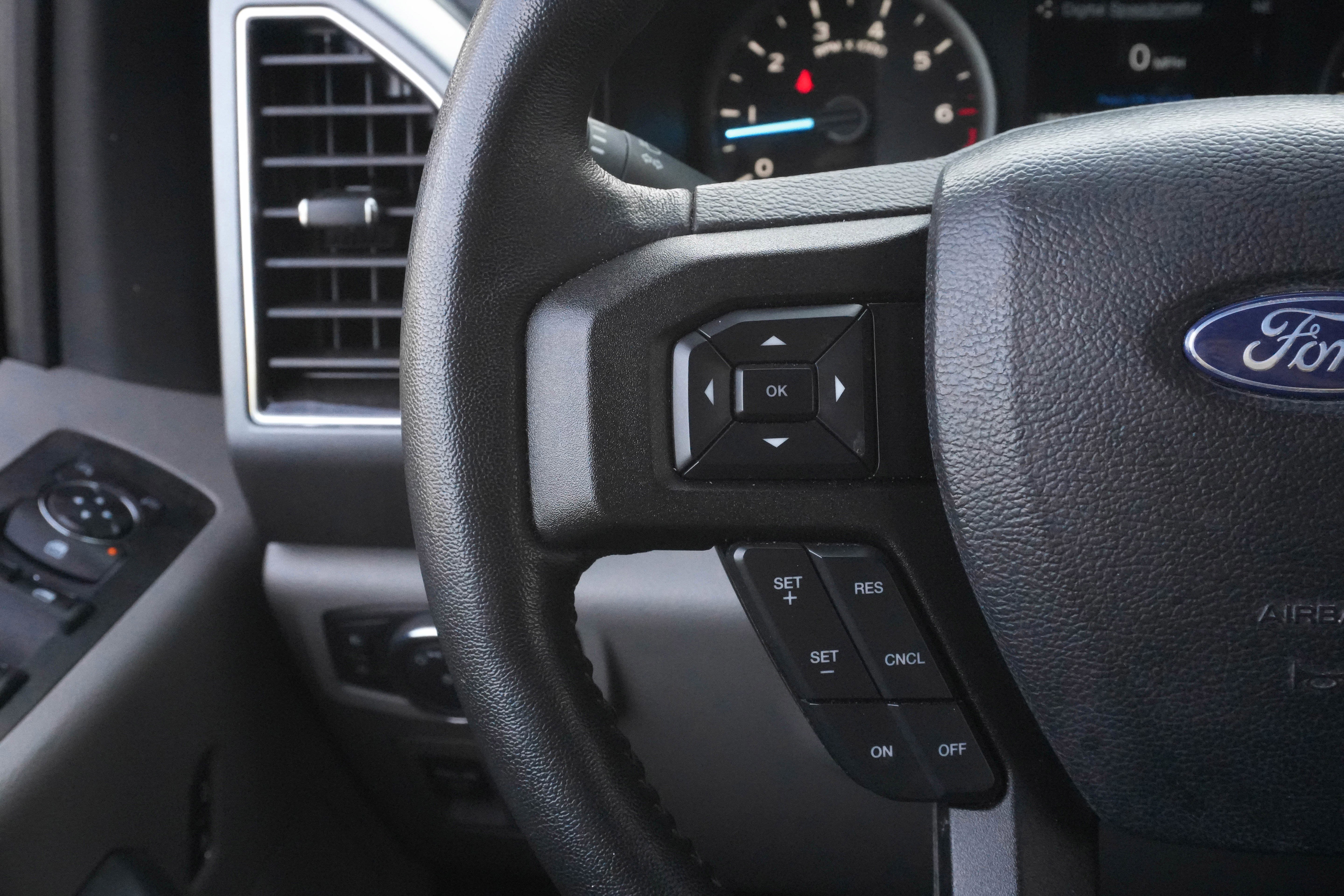 Used 2018 Ford F150 XLT w/ Equipment Group 302A Luxury image 19