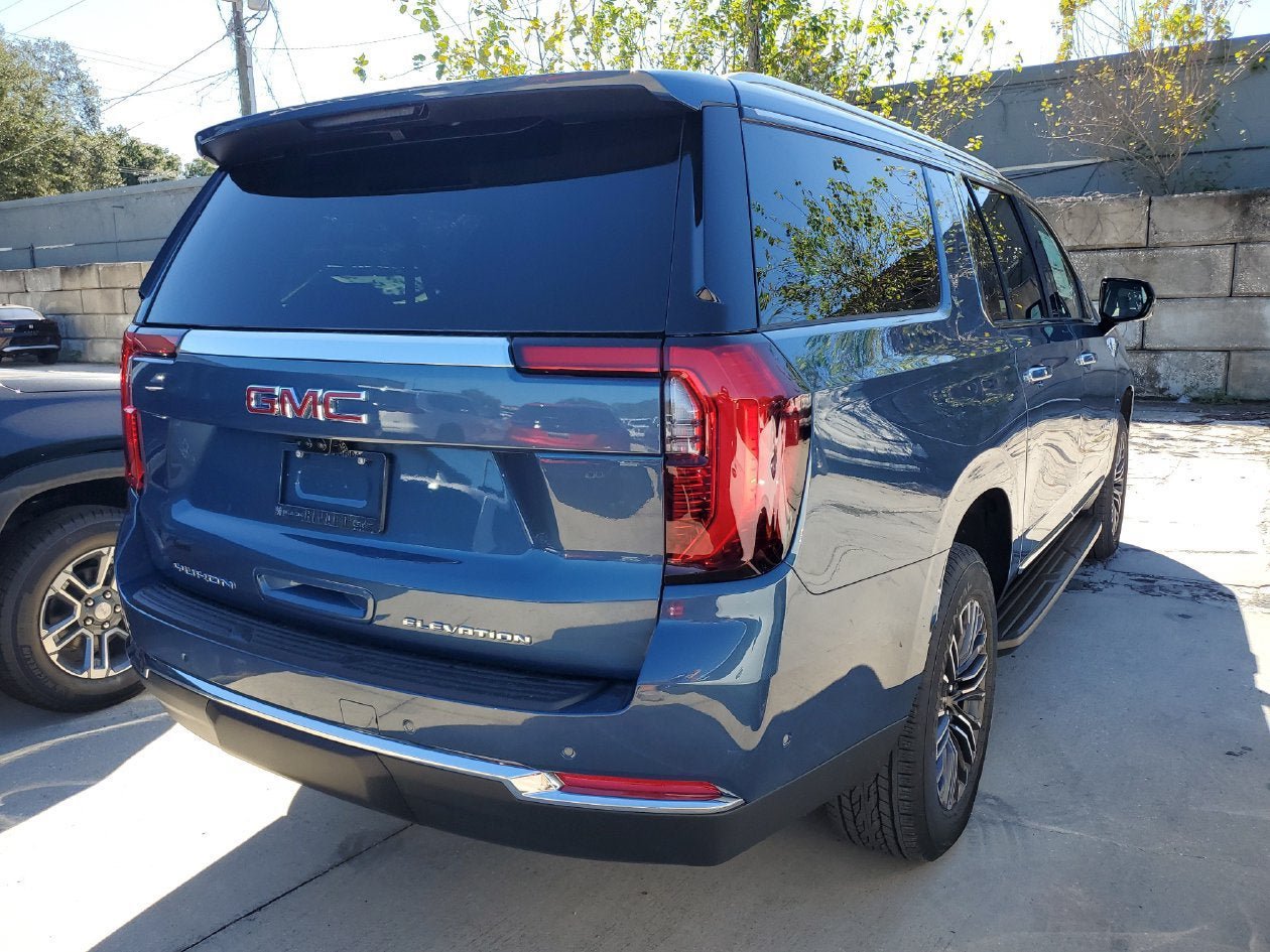 New 2027 GMC Yukon XL Elevation w/ Elevation Preferred Package RWD image 5