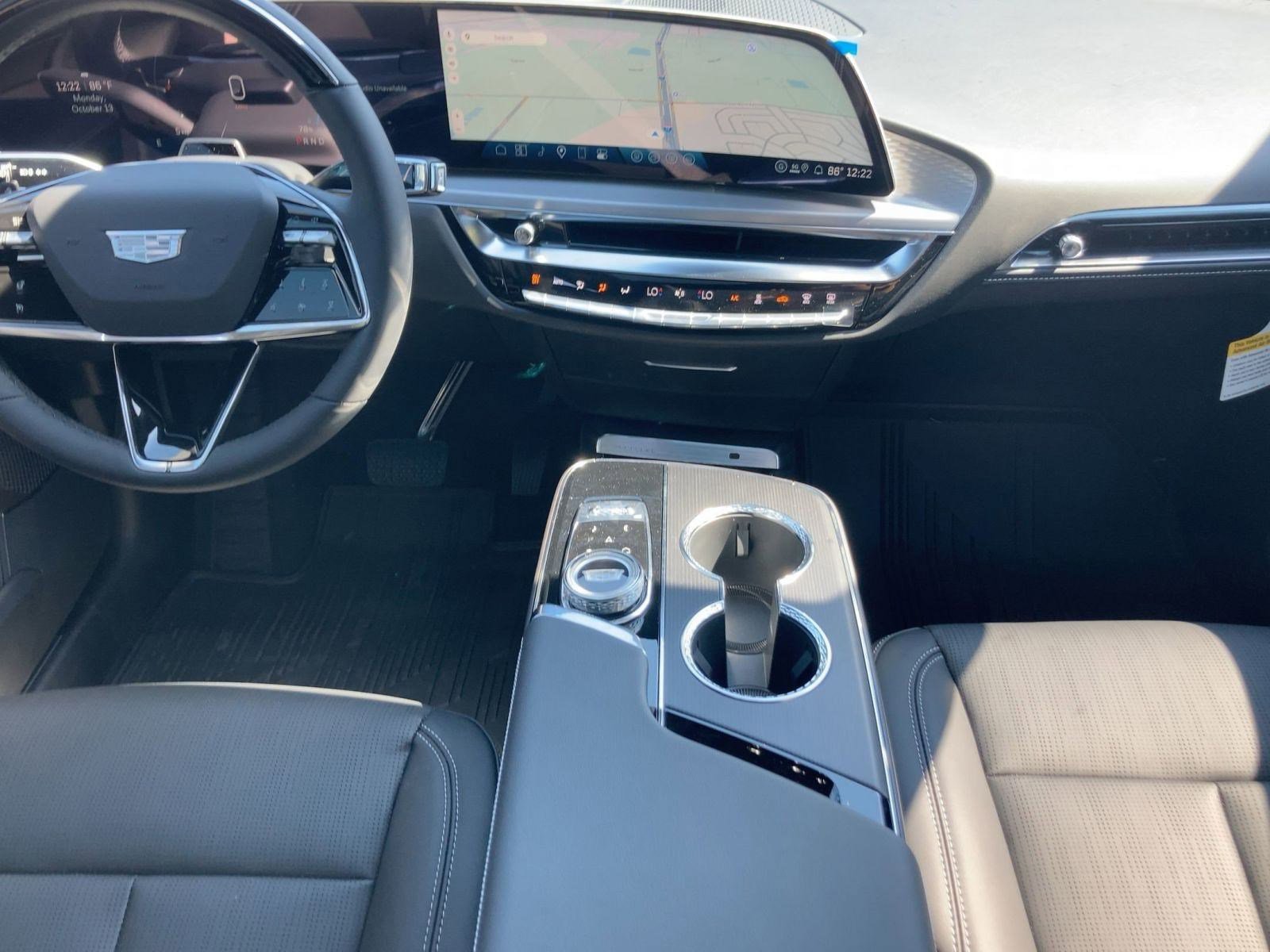 New 2026 Cadillac Lyriq Luxury image 28