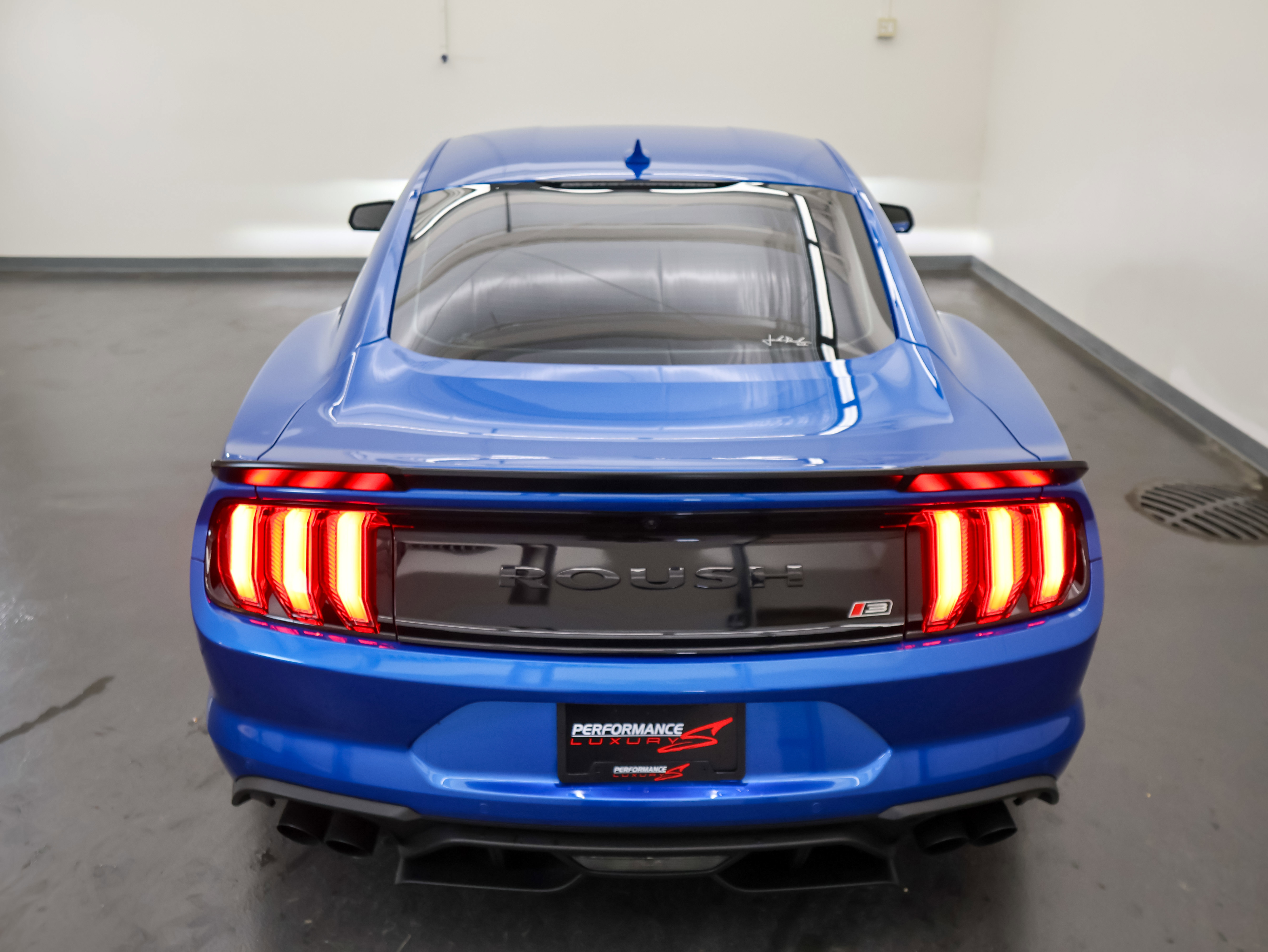 Used 2021 Ford Mustang GT Premium w/ GT Performance Package RWD image 10