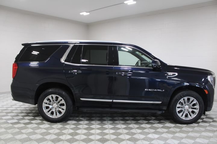 Used 2023 GMC Yukon Denali AWD/4WD image 10