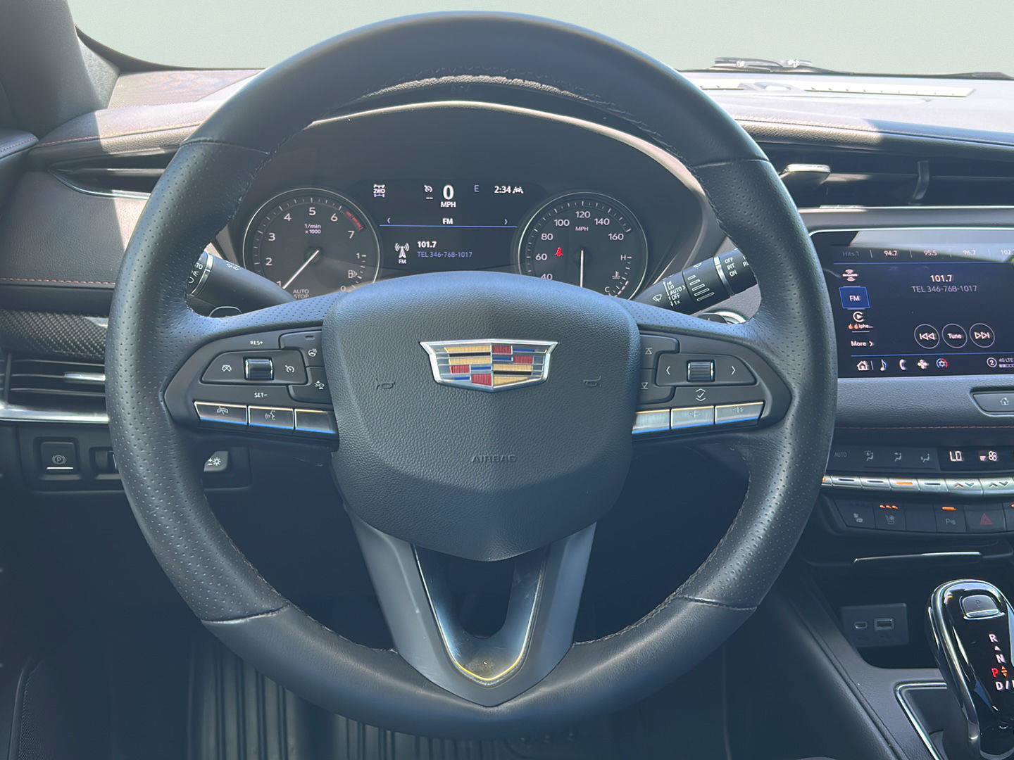 Used 2022 Cadillac XT4 Sport w/ Comfort Package AWD/4WD image 10
