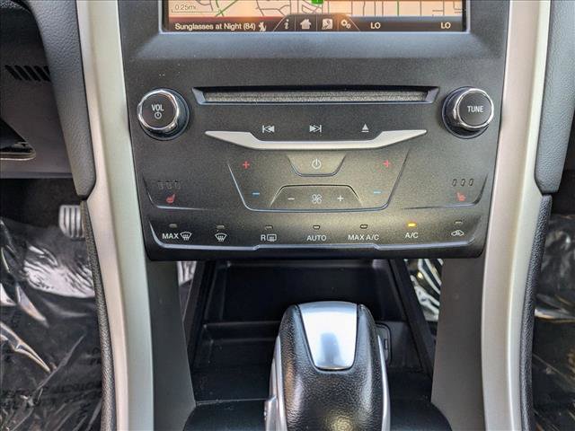 Used 2014 Ford Fusion SE w/ Equipment Group 502A image 16
