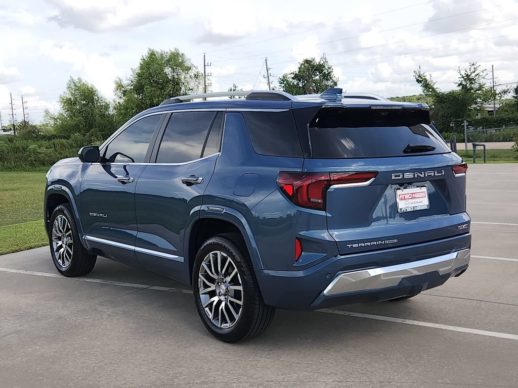 Used 2026 GMC Terrain Denali AWD/4WD image 7