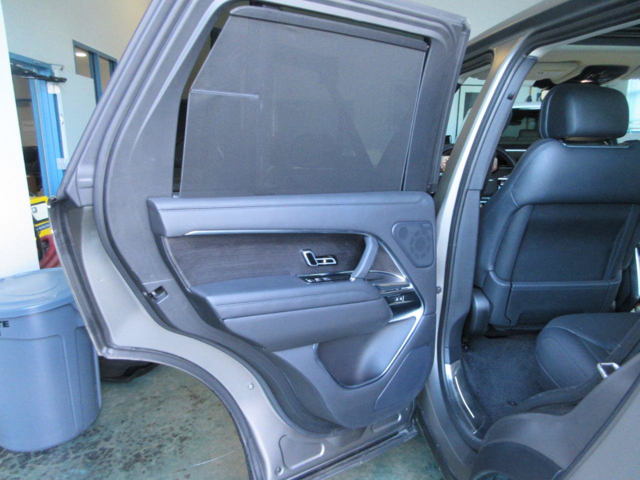 Used 2023 Land Rover Range Rover SE AWD/4WD image 40