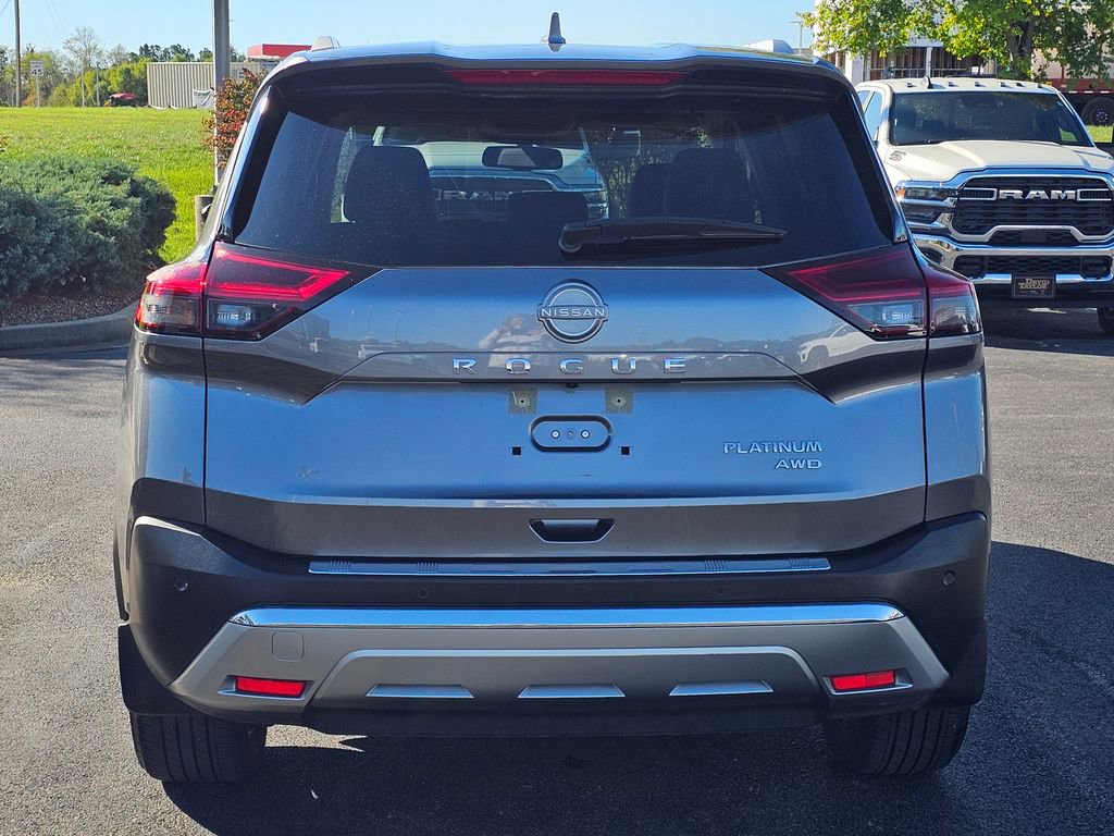 Used 2023 Nissan Rogue Platinum w/ Platinum Premium Package image 6
