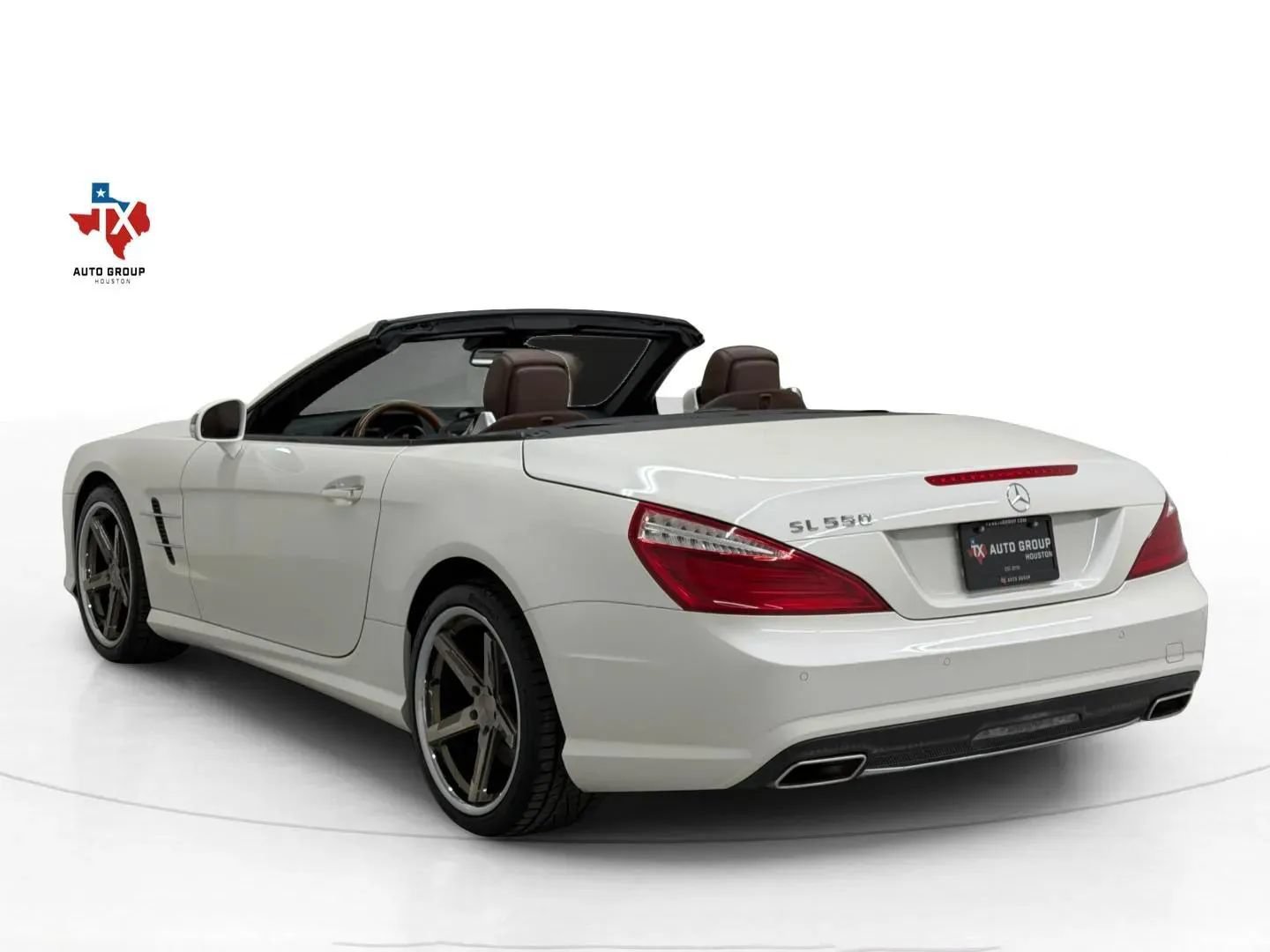 Used 2014 Mercedes-Benz SL 550 image 5