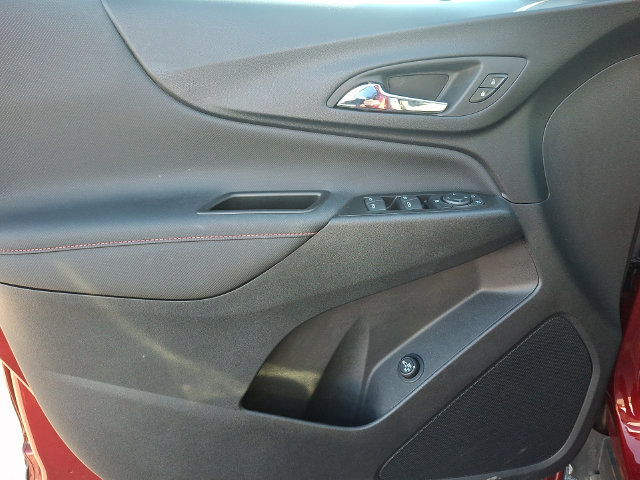 Used 2023 Chevrolet Equinox RS FWD image 13