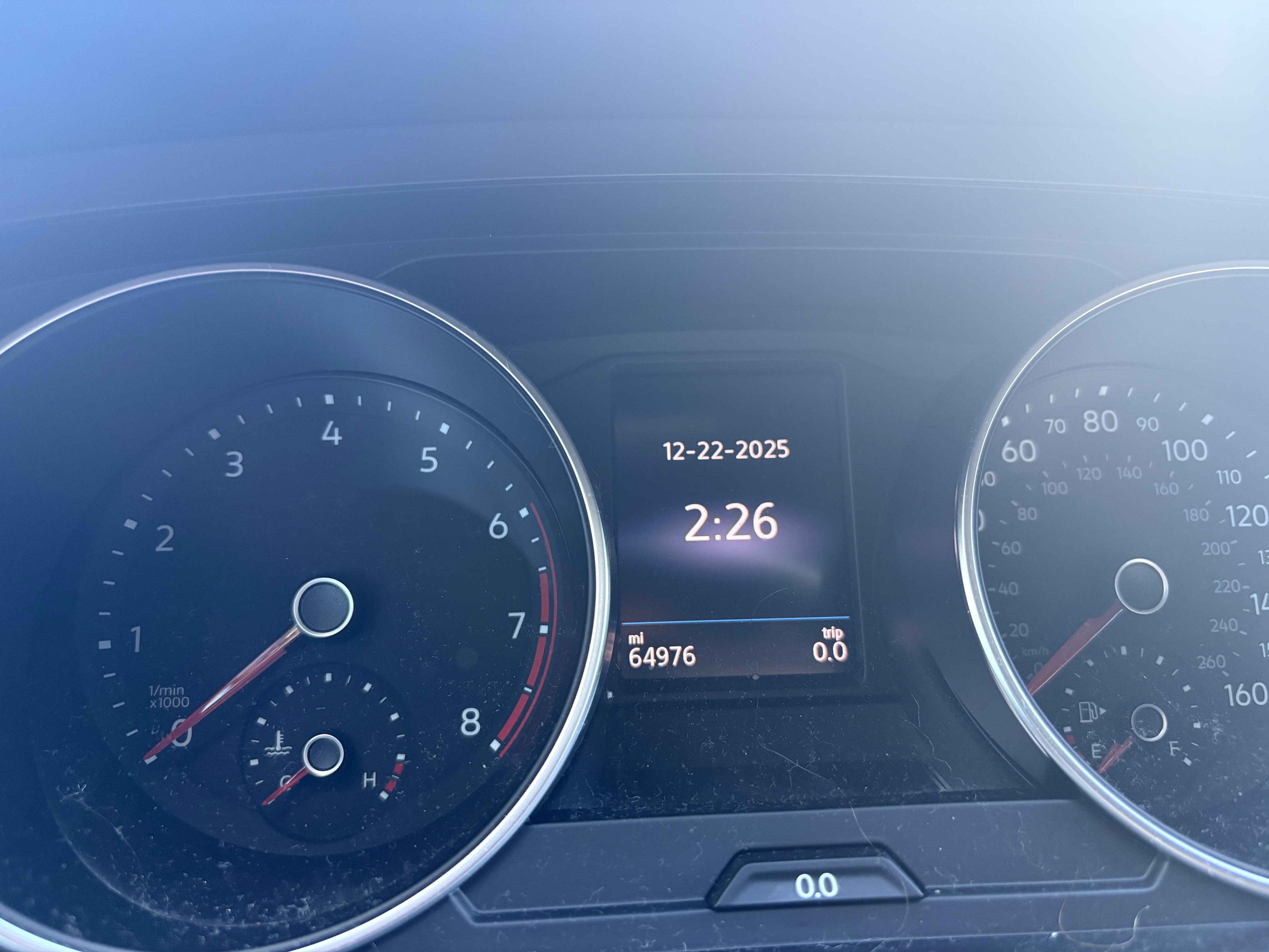 Used 2020 Volkswagen Tiguan SE R-Line image 12