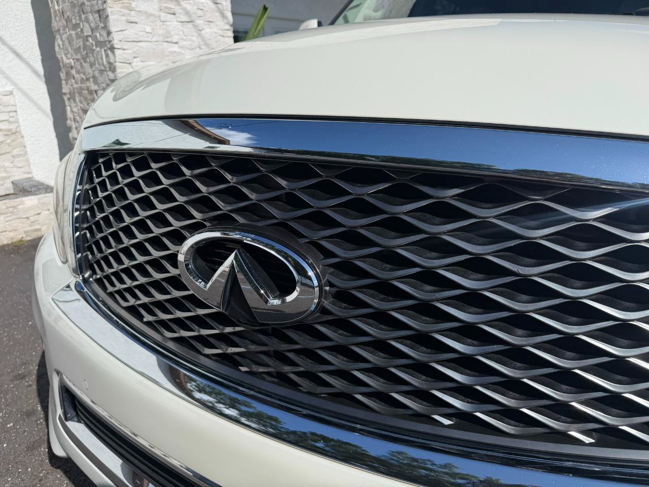 Used 2016 INFINITI QX80 4WD w/ 22" Wheel Package image 5