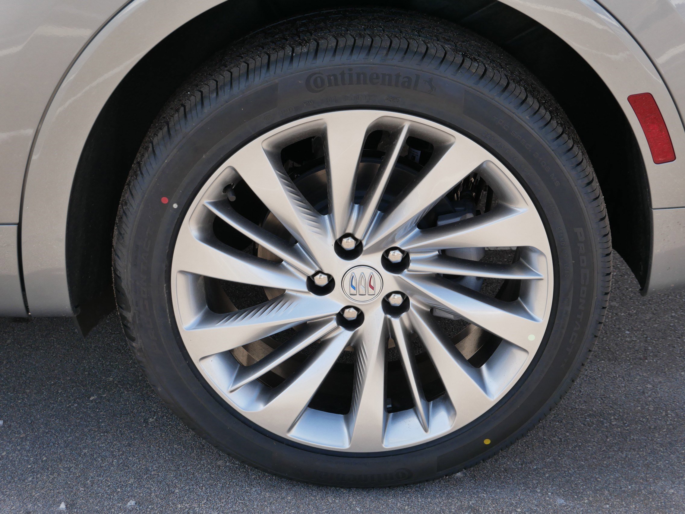 New 2026 Buick Envision Avenir AWD/4WD image 3