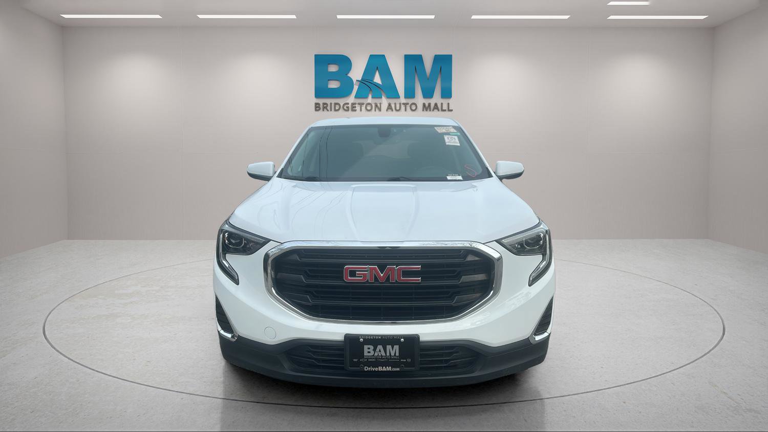 Used 2019 GMC Terrain SLE image 2