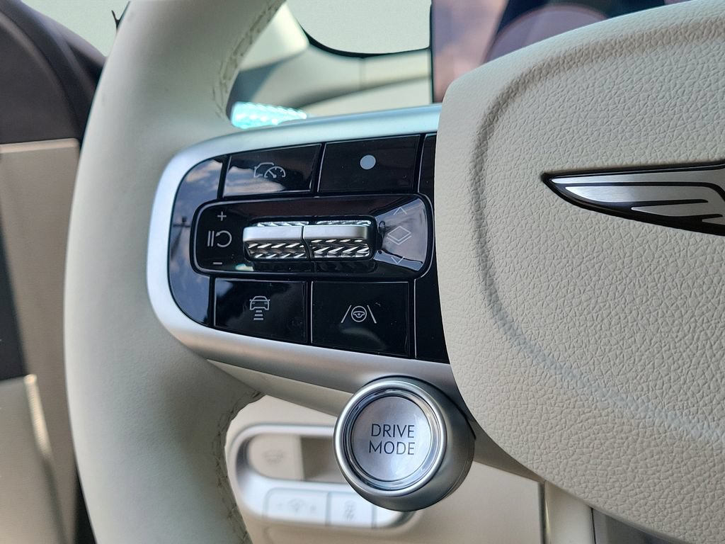 New 2026 Genesis GV60 RWD image 18